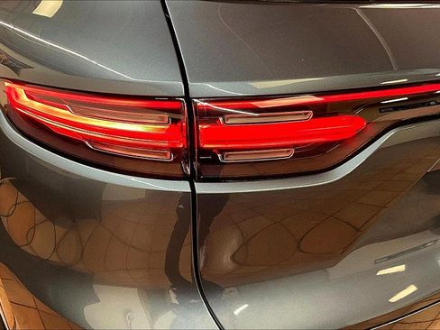 Used 2019 Porsche Cayenne image 29