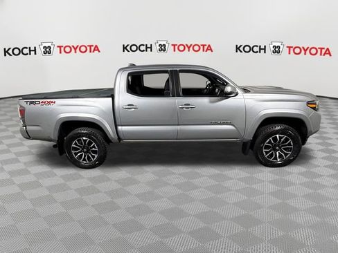 Used 2023 Toyota Tacoma TRD Sport AWD/4WD image 9