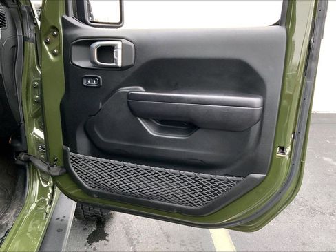 Used 2021 Jeep Wrangler Willys image 19