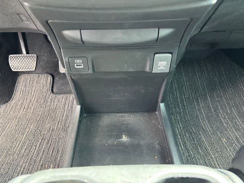 Used 2024 Honda Odyssey EX-L image 18