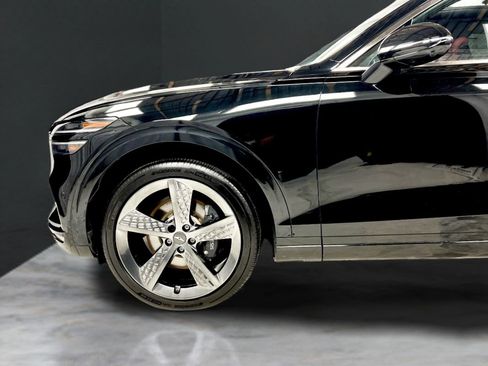 Used 2023 Genesis GV70 2.5T w/ Sport Prestige Package image 12