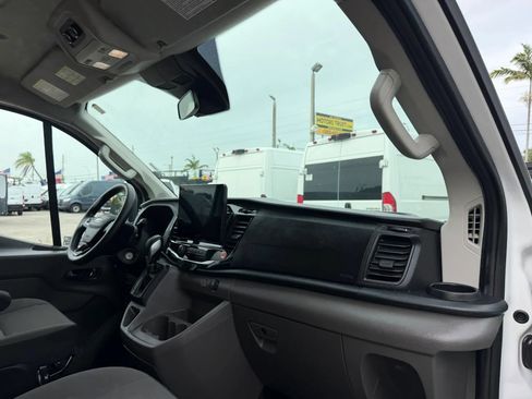 Used 2024 Ford Transit 350 XLT RWD image 17