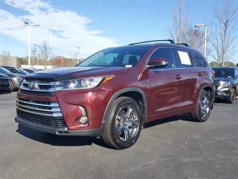 Used 2018 Toyota Highlander Limited Platinum image 31