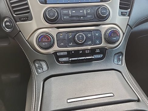 Certified 2018 GMC Yukon Denali w/ Open Road Package AWD/4WD image 22