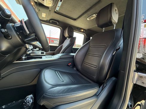 Used 2025 Mercedes-Benz G 580 w/ EQ Technology image 12