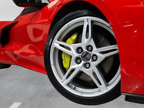 Used 2023 Chevrolet Corvette Stingray Preferred Cpe w/ Z51 Performance Package RWD image 3