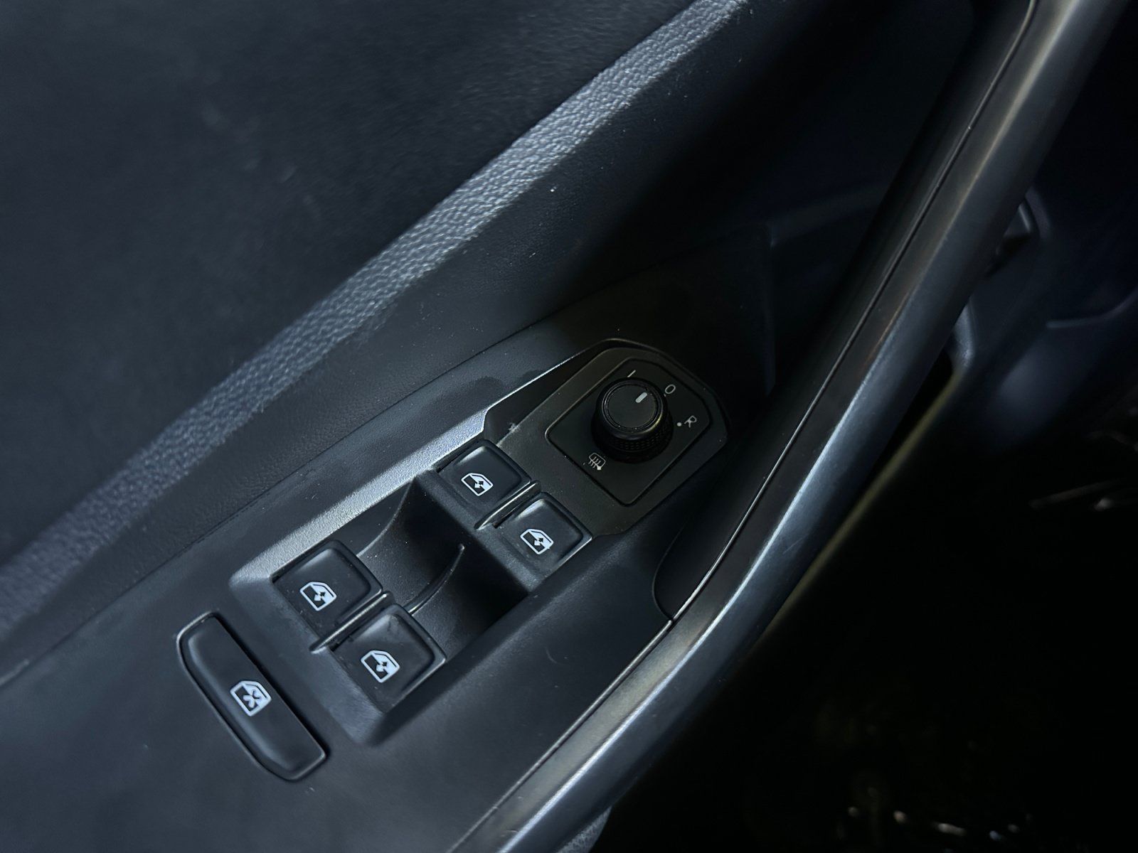 Used 2020 Volkswagen Jetta S w/ Driver Assistance Package FWD image 18