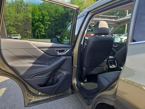 Used 2023 Subaru Forester Touring AWD/4WD image 34