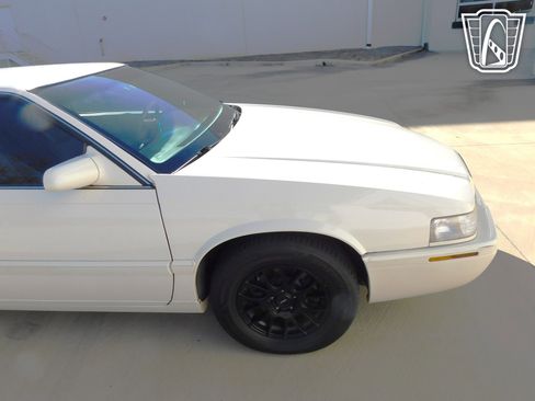 Used 2002 Cadillac Eldorado Collector's Edition image 34
