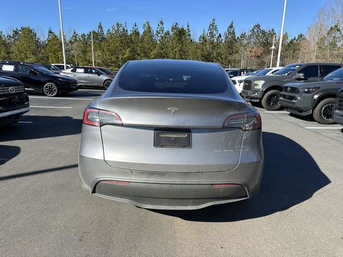 Used 2025 Tesla Model Y Long Range image 7