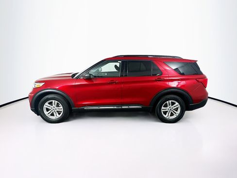 Used 2020 Ford Explorer XLT image 4