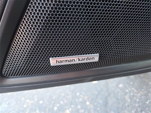 New 2025 Subaru Outback Touring XT image 10