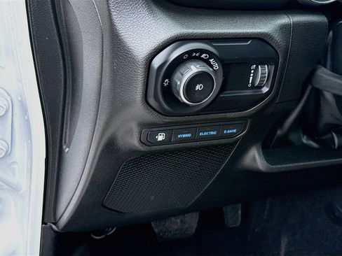 Used 2023 Jeep Wrangler Unlimited Sahara w/ Cold Weather Group AWD/4WD image 11