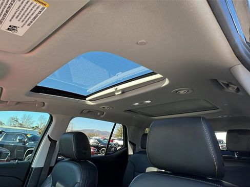 Used 2021 Chevrolet Traverse RS w/ LPO, Floor Liner Package image 16