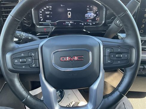 Used 2025 GMC Sierra 1500 SLT image 15