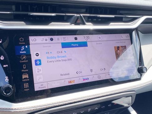 New 2026 Jeep Cherokee Limited AWD/4WD image 16