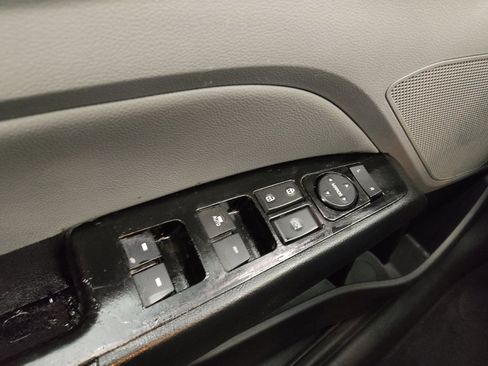 Used 2020 Hyundai Elantra Limited FWD image 27
