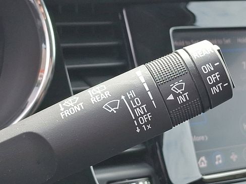 Used 2022 Buick Encore Preferred w/ Safety Package image 26