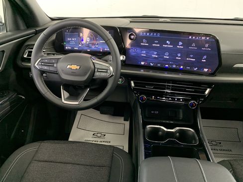 New 2026 Chevrolet Traverse LT image 18