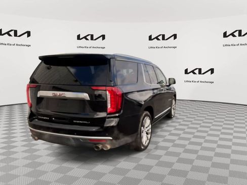 Used 2021 GMC Yukon Denali w/ Denali Ultimate Package AWD/4WD image 8
