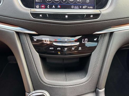 Used 2021 Cadillac XT5 Premium Luxury AWD/4WD image 32