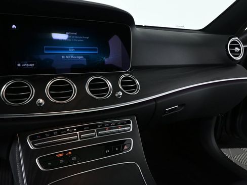 Used 2023 Mercedes-Benz E 350 Sedan image 13