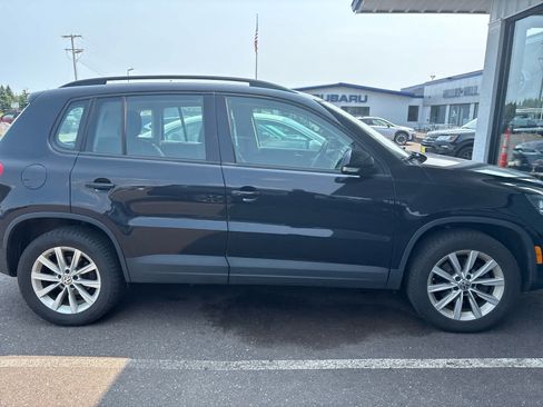 Used 2017 Volkswagen Tiguan Limited w/ Premium Package AWD/4WD image 2