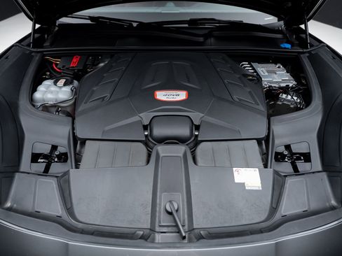 Used 2023 Porsche Cayenne Turbo image 78