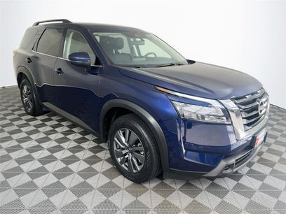 Used 2025 Nissan Pathfinder SV