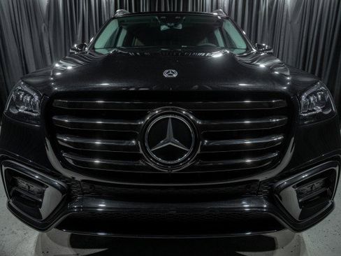New 2026 Mercedes-Benz GLS 450 4MATIC image 2