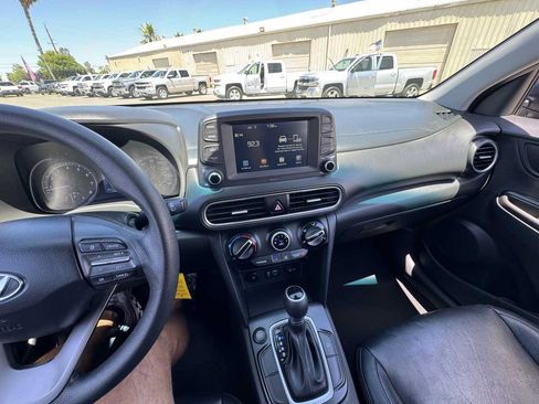 Used 2020 Hyundai Kona SE FWD image 24