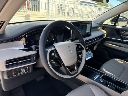 New 2026 Lincoln Corsair Premiere image 31