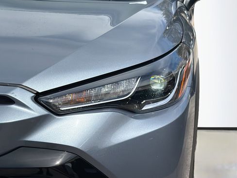 Used 2024 Toyota Corolla Cross SE image 9