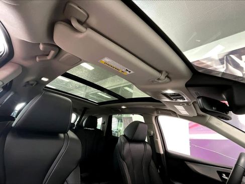 Used 2025 Acura MDX SH-AWD w/ Technology Package image 27