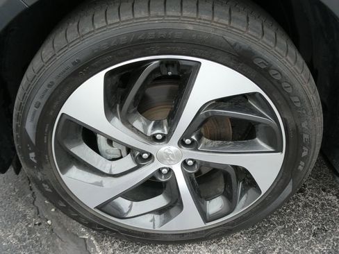 Used 2016 Hyundai Tucson Limited w/ Option Group 03 FWD image 10