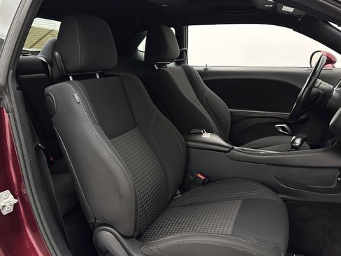 Used 2018 Dodge Challenger SXT w/ Blacktop Package RWD image 28