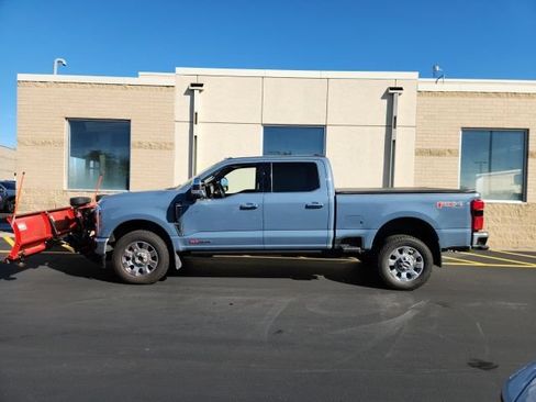 Used 2023 Ford F350 Lariat w/ Lariat Ultimate Package AWD/4WD image 5