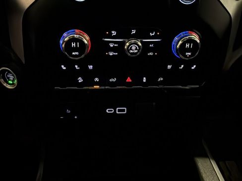 Used 2021 GMC Sierra 1500 SLT w/ SLT Premium Package image 26