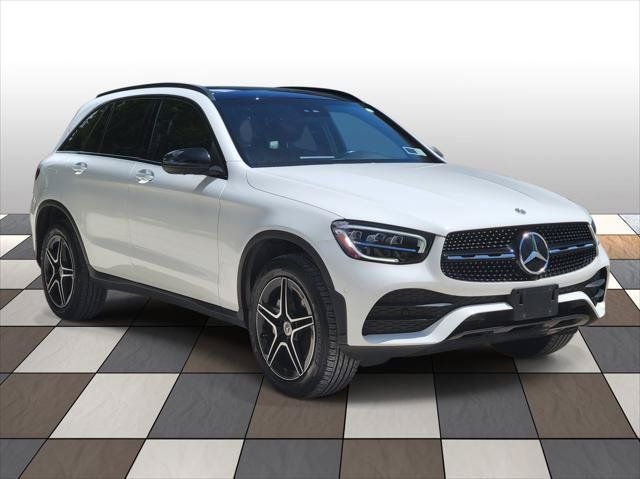 Used 2022 Mercedes-Benz GLC 300 4MATIC image 3