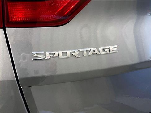 Used 2019 Kia Sportage LX image 28