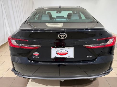 Certified 2026 Toyota Camry SE FWD image 4