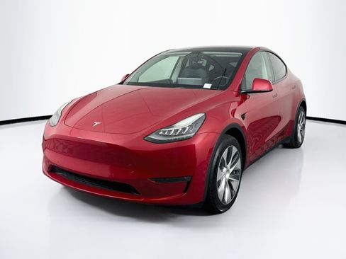 Used 2022 Tesla Model Y Long Range AWD/4WD image 3