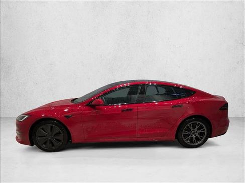 Used 2022 Tesla Model S image 9