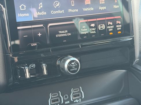 New 2026 RAM 3500 Laramie AWD/4WD image 36