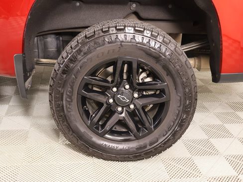 Used 2021 Chevrolet Silverado 1500 LT Trail Boss w/ Convenience Package II AWD/4WD image 19