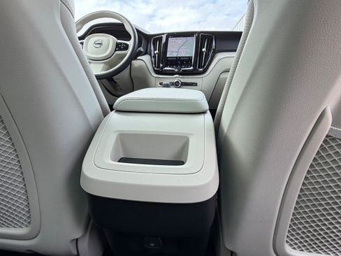 Certified 2023 Volvo XC60 B5 Plus FWD image 14
