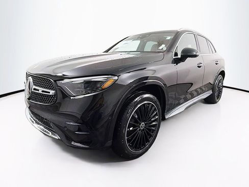 Used 2026 Mercedes-Benz GLC 300 GLC 300 image 3