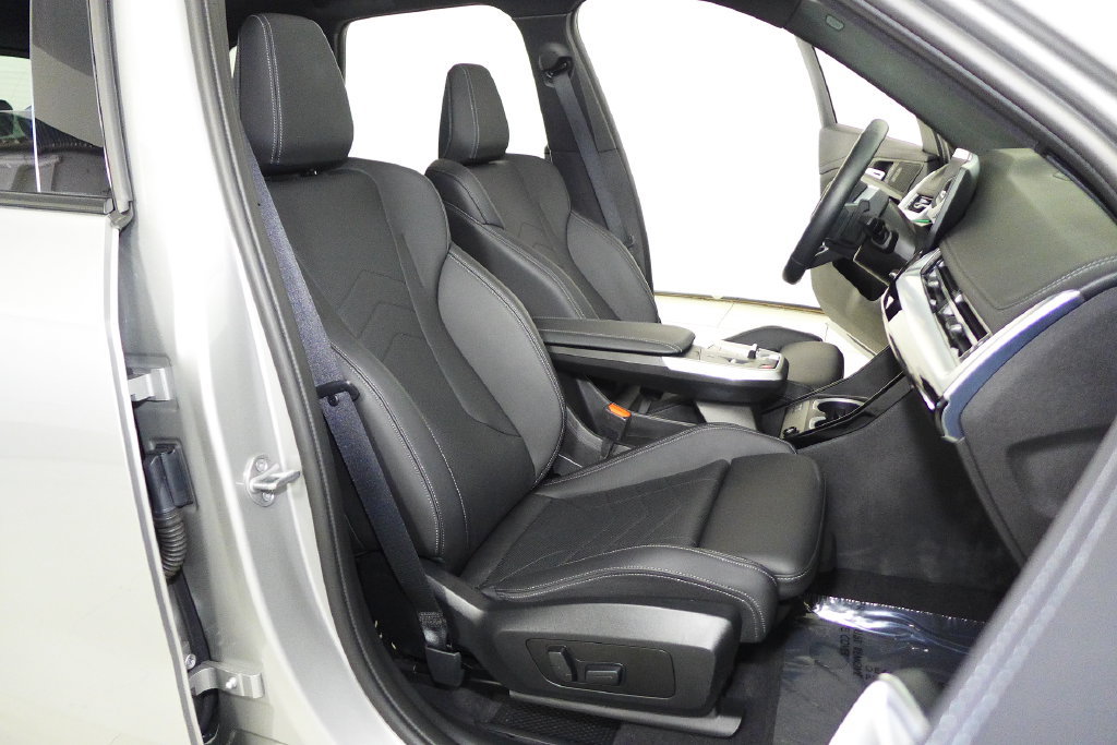 Certified 2023 BMW X1 xDrive28i w/ M Sport Package AWD/4WD image 19
