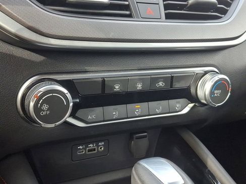 Used 2023 Nissan Altima 2.5 SR image 18