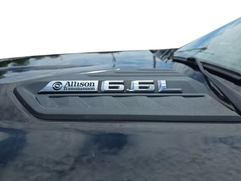 Used 2024 Chevrolet Silverado 2500 Custom w/ Custom Value Package AWD/4WD image 10